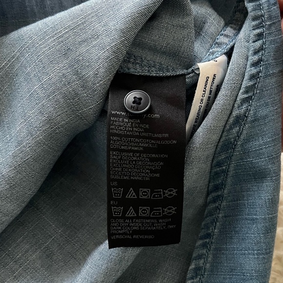 Tommy Hilfiger Denim Blue button up size small - Picture 6 of 6